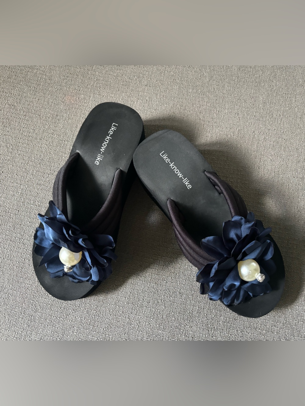 Like-know-like Platform Sandals